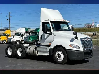 2019 INT LT625 6x4