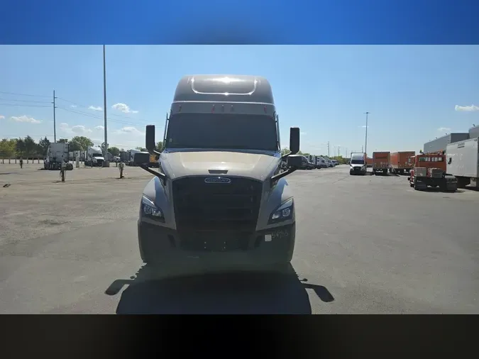 2023 Freightliner Cascadia