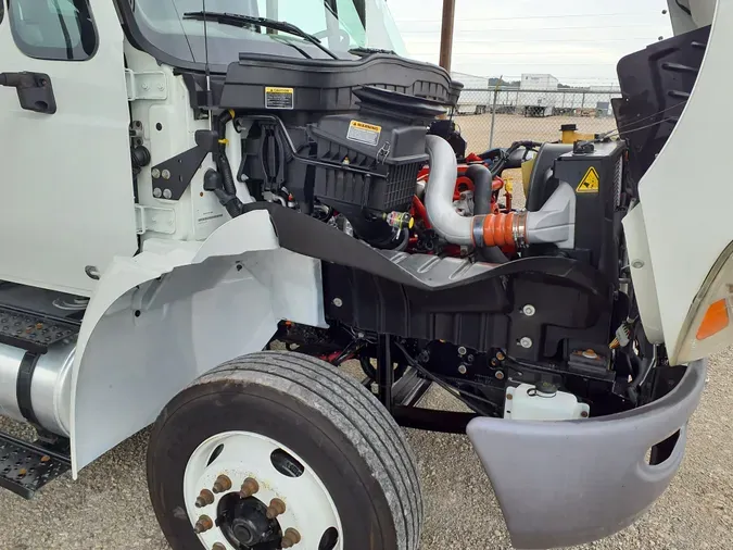 2019 NAVISTAR INTERNATIONAL 4300 LP