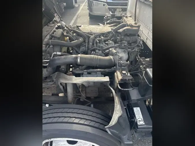 2017 ISUZU NRR