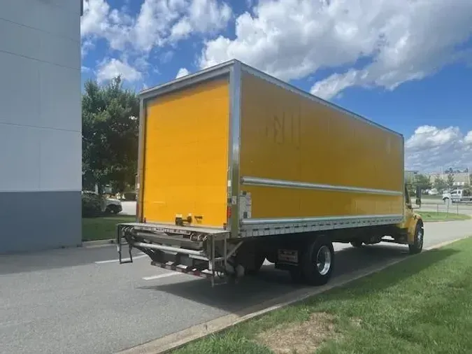 2019 Freightliner Business Class M2 106