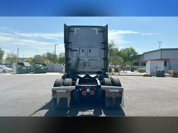 2023 Freightliner Cascadia