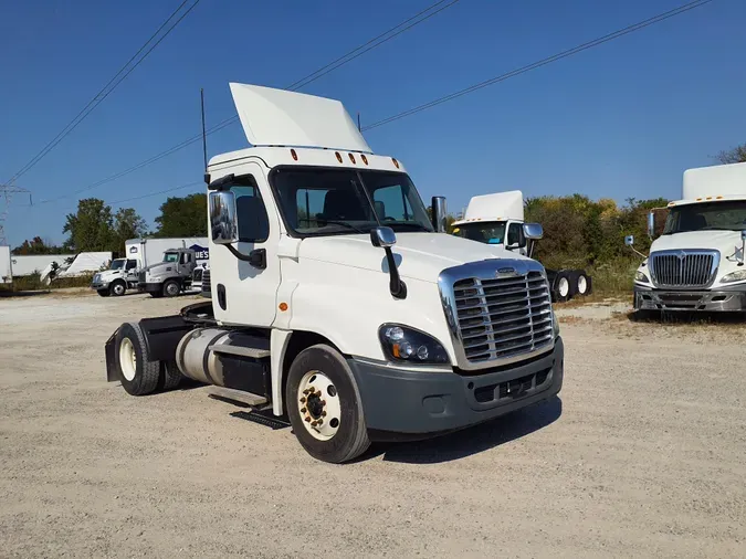 2018 FREIGHTLINER/MERCEDES CASCADIA 125