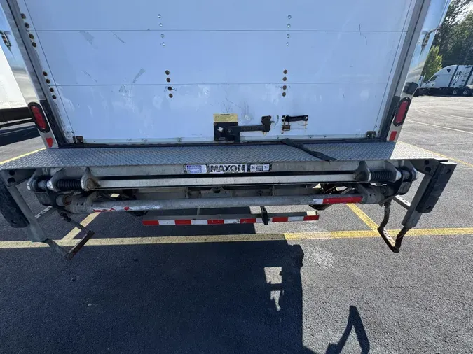 2019 Freightliner Business Class M2 106