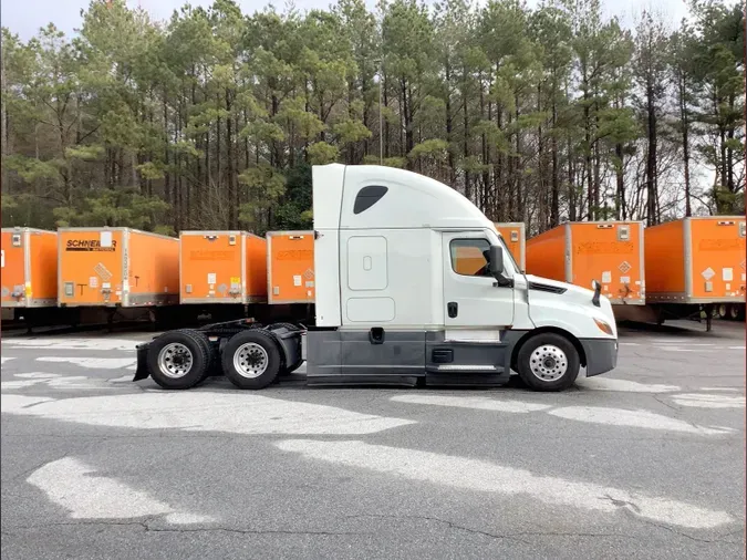 2021 Freightliner Cascadia