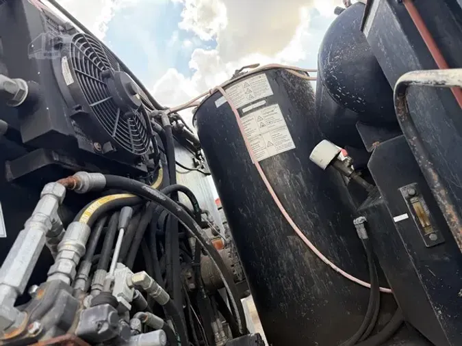 2007 FREIGHTLINER BUSINESS CLASS M2 1067ec6b63cbd866863c851257f289e403c