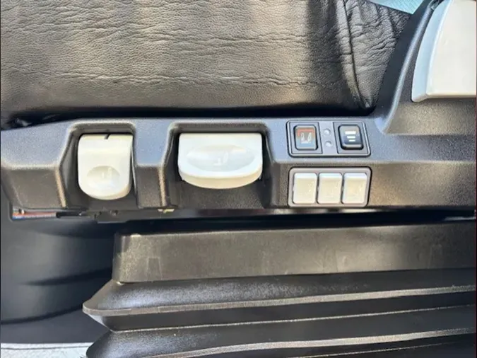 2023 Freightliner Cascadia 126