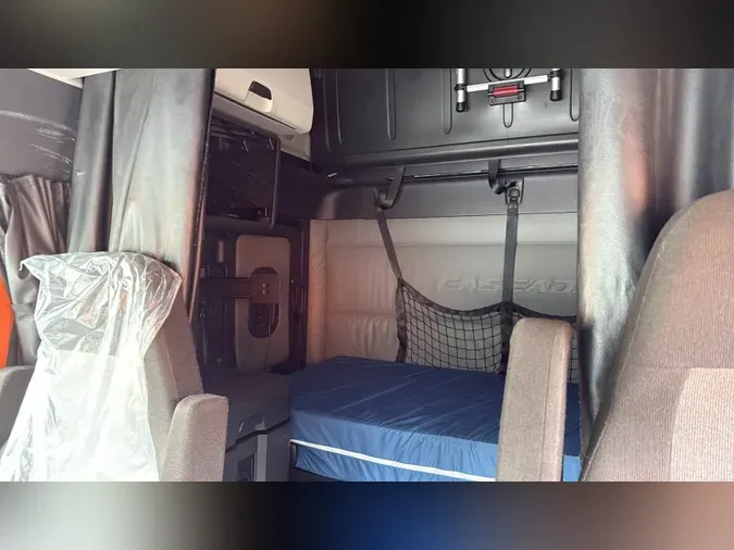2021 Freightliner Cascadia