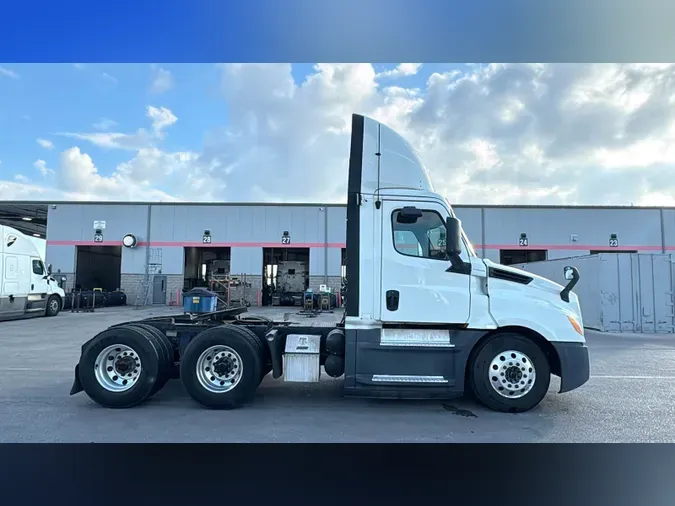 2019 Freightliner Cascadia 1267ed16f1e9eb27844ba026d8a102a70a8