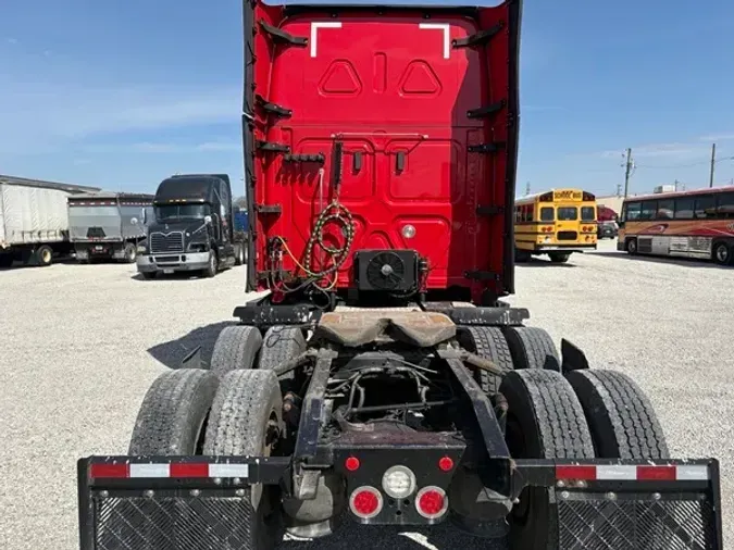 2022 FREIGHTLINER CA126