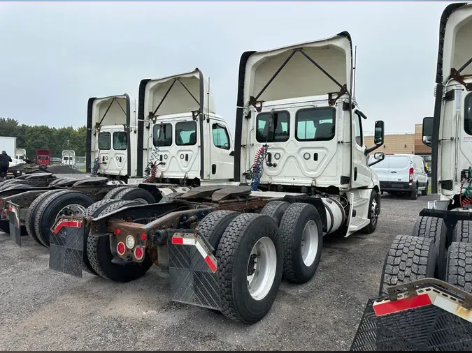 2019 FREIGHTLINER/MERCEDES NEW CASCADIA PX12664