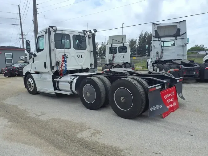 2018 FREIGHTLINER NEW CASCADIA PX12664