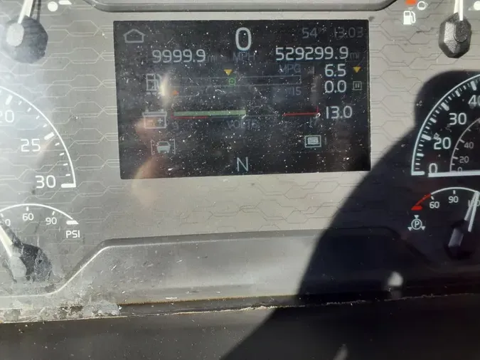 2020 VOLVO VNL64T-7607ed7f1854aa6887a6f987ef2c0b9dad5