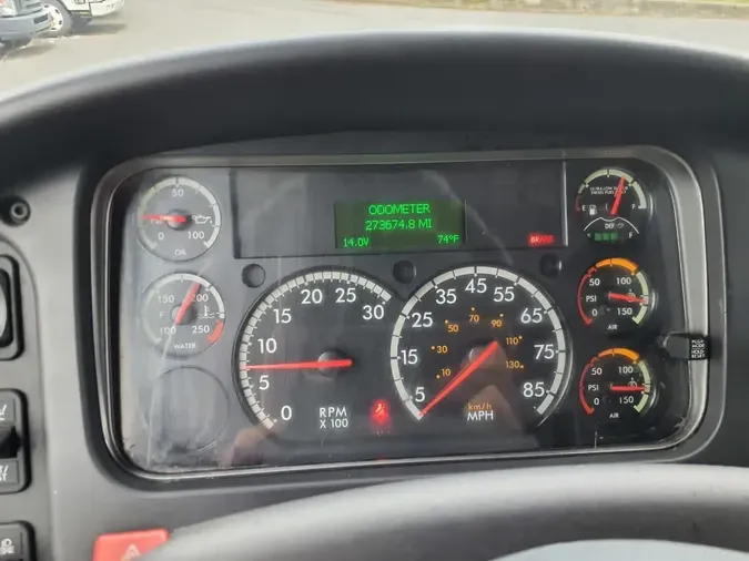 2019 FREIGHTLINER M2 106