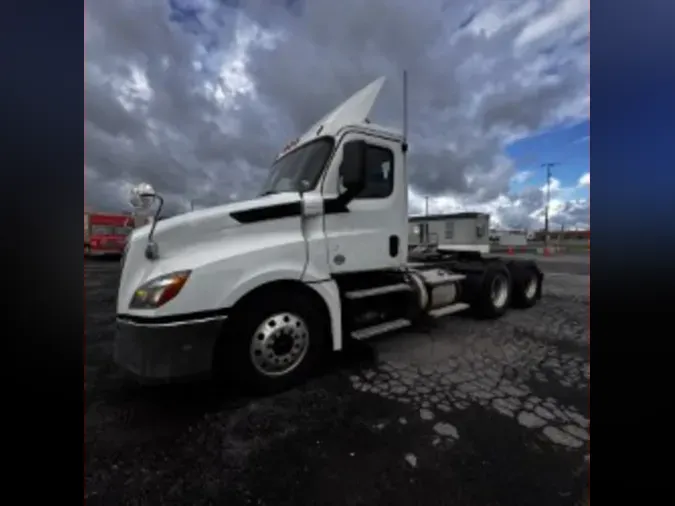 2019 FREIGHTLINER NEW CASCADIA PX126647ede084f29f7494a25a9e410e7ab03fd