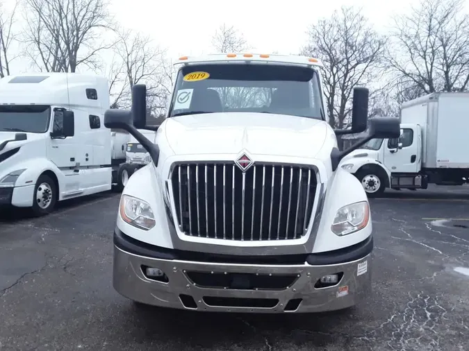 2019 NAVISTAR INTERNATIONAL LT625 DAYCAB T/A