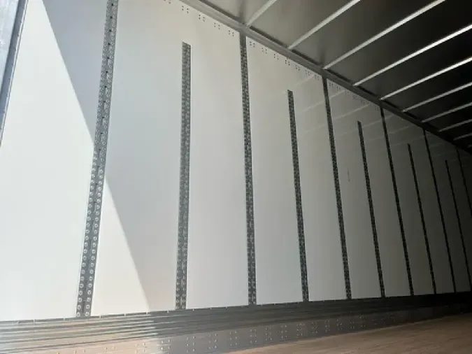 2024 WABASH 25in Flush Mount Logisti
