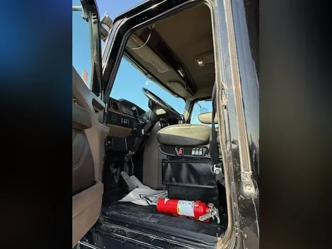 2019 International HX620