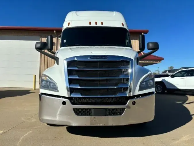 2020 Freightliner New Cascadia 126