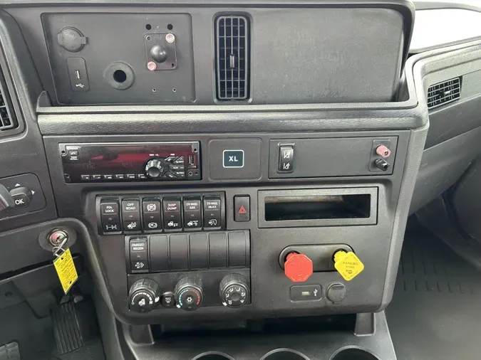 2020 International LT625