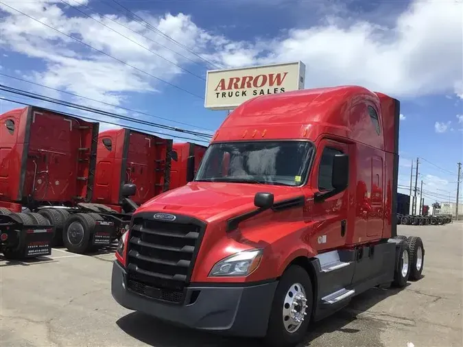 2020 FREIGHTLINER CASCADIA