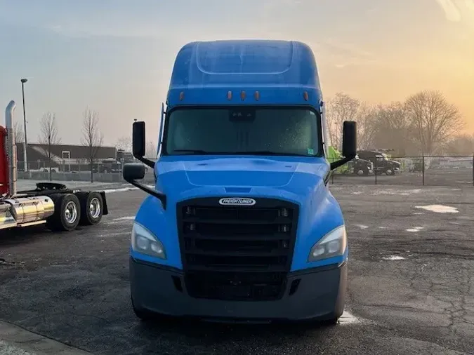 2022 Freightliner Cascadia