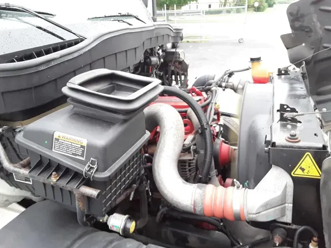 2020 NAVISTAR INTERNATIONAL MV607 (4X2)