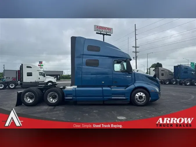 2020 VOLVO VNL760