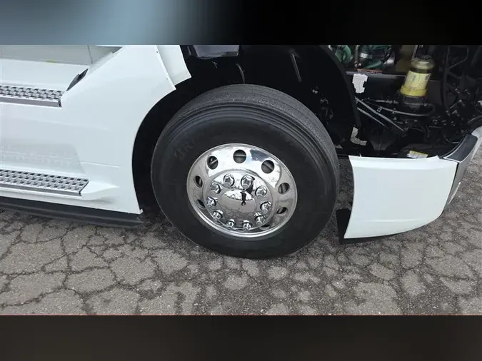 2022 VOLVO VNL64T860