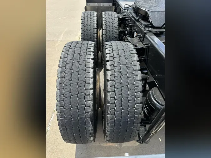 2025 Peterbilt 5897efa9b9f2944507bd94bfabe06e60679