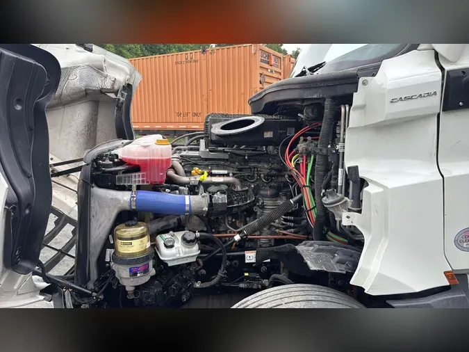 2022 Freightliner Cascadia 1267efbedf93e9eaec48b78504780623f15