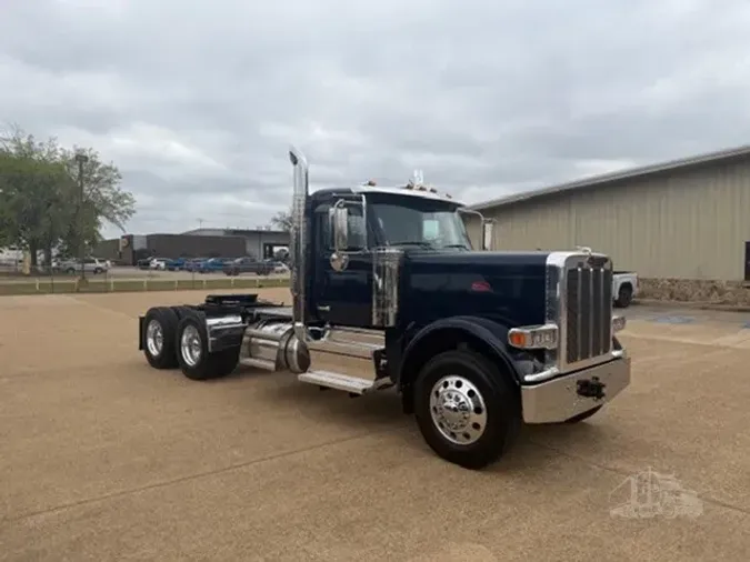 2027 PETERBILT 589