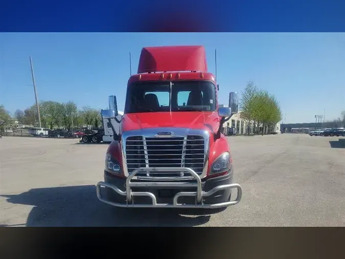 2019 FREIGHTLINER CASCADIA