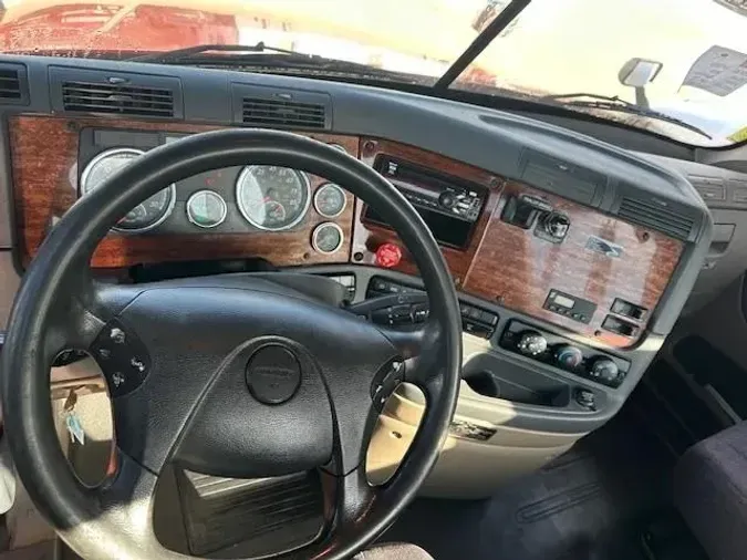 2018 Freightliner Cascadia7f09676398d94b980bdae2b4cf98f2df