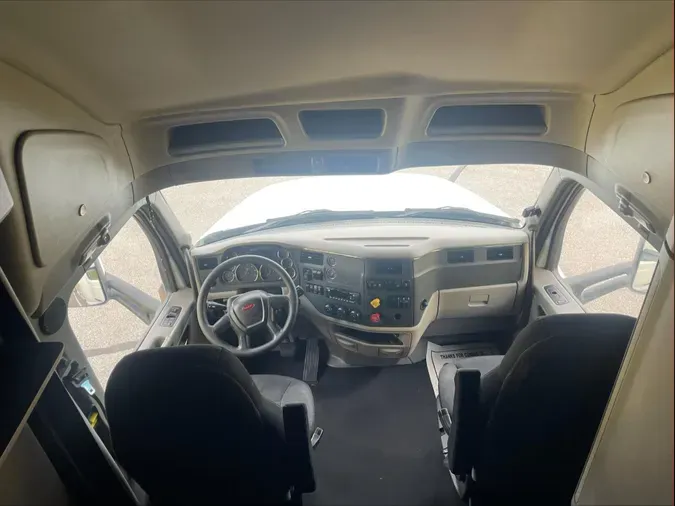2022 Peterbilt 579