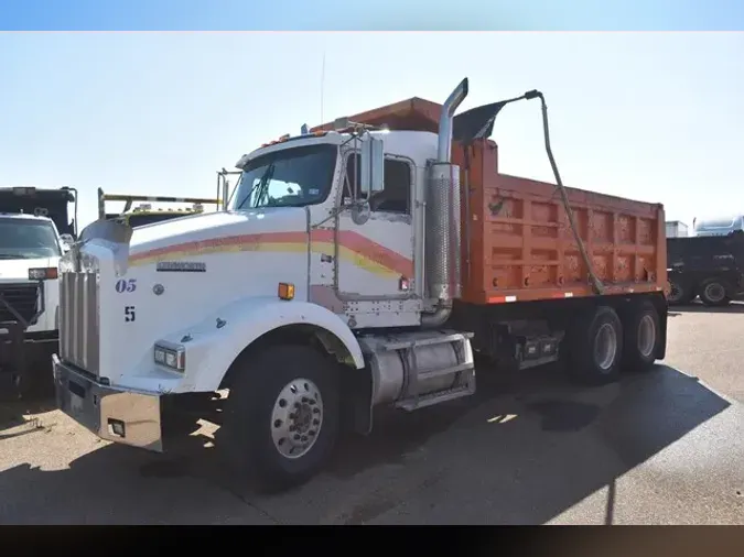 2004 KENWORTH T8007f1117f1d484199609628fc997f6bb2c