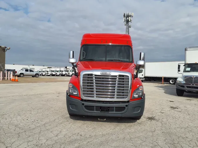 2019 FREIGHTLINER/MERCEDES CASCADIA 125