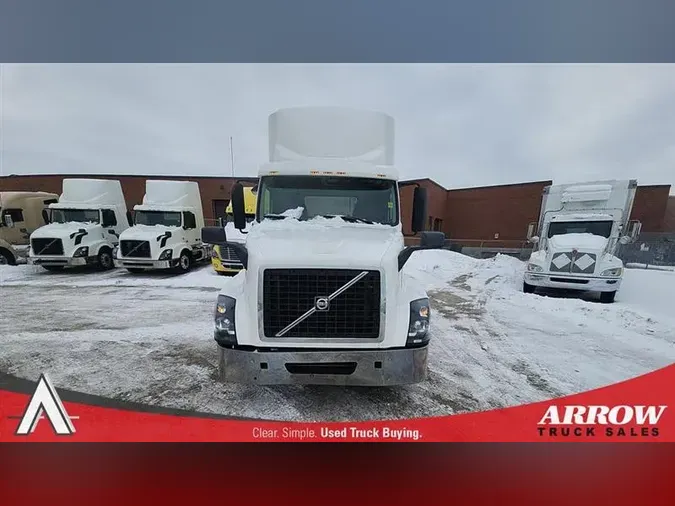 2018 VOLVO VNL300