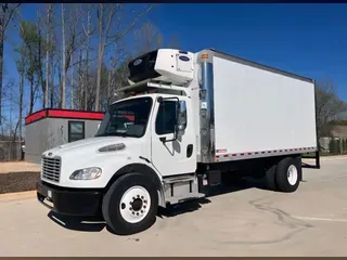 2017 FREIGHTLINER/MERCEDES M2 106