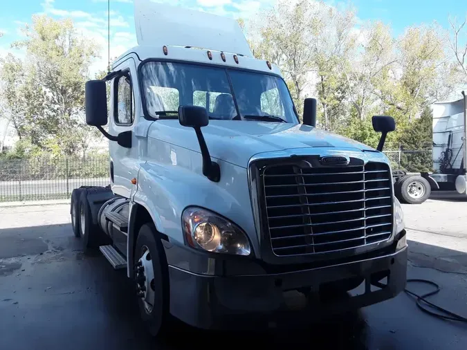 2018 FREIGHTLINER/MERCEDES CASCADIA 1257f16a67dc256ce01c7aafec1be433693