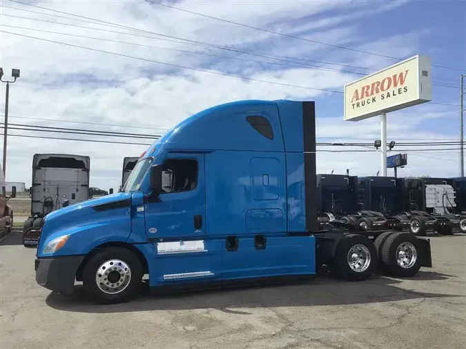 2021 FREIGHTLINER CA126