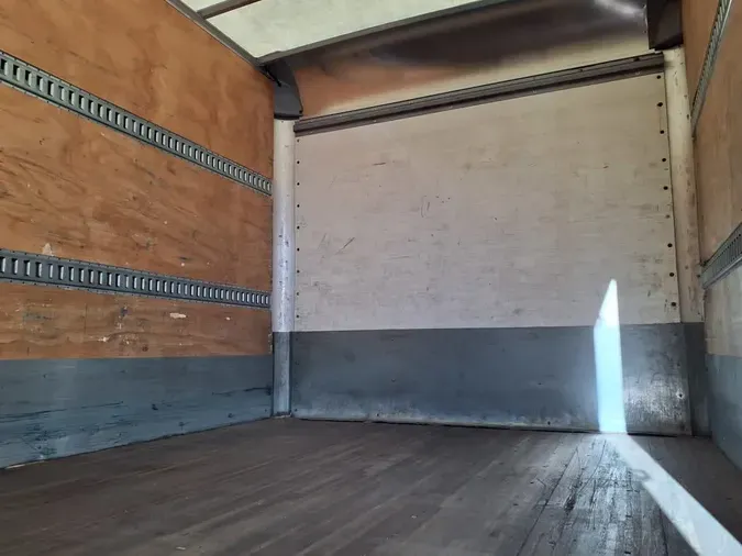 2020 FREIGHTLINER/MERCEDES M2 106