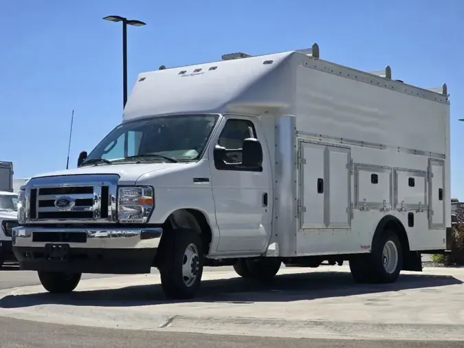 2025 Ford E-Series Cutaway