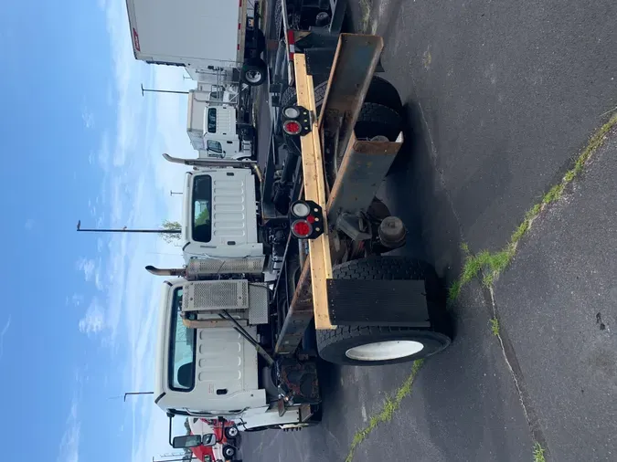 2014 FREIGHTLINER/MERCEDES M2 106