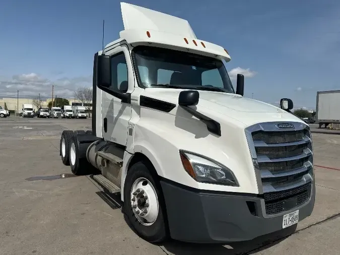 2018 Freightliner T12664ST7f25ce4f8044120af3ce560b1a8372aa