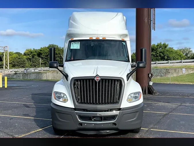 2022 INT LT625 6x4