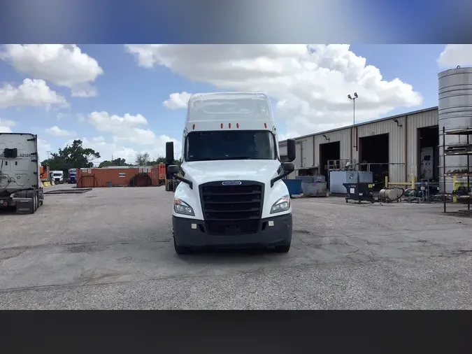2021 Freightliner Cascadia