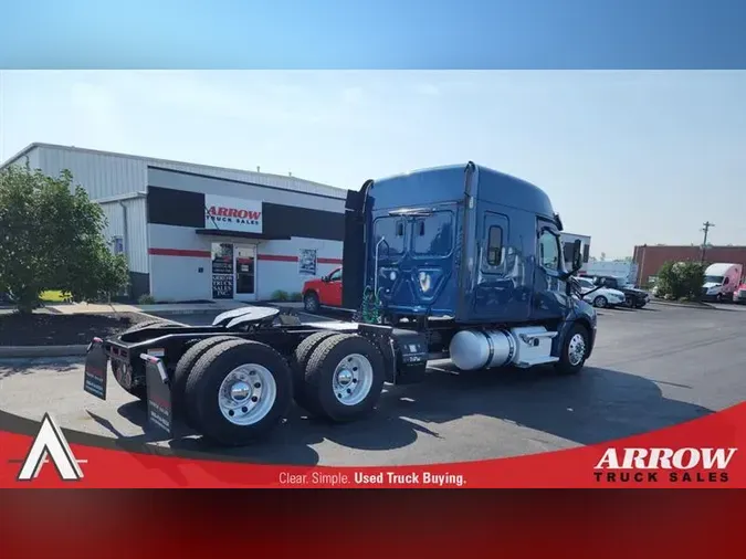 2019 FREIGHTLINER CA126