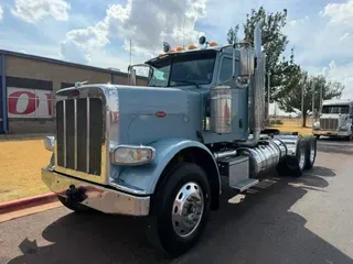 2019 PETERBILT 389