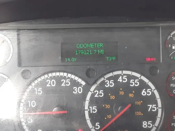 2019 FREIGHTLINER/MERCEDES M2 106